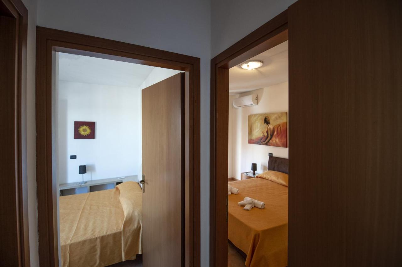 Le Residenze Di Santa Costanza - Mirto/Corbezzolo Lejlighedshotel San Vincenzo Eksteriør billede