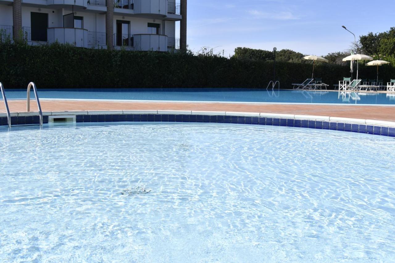 Le Residenze Di Santa Costanza - Mirto/Corbezzolo Lejlighedshotel San Vincenzo Eksteriør billede
