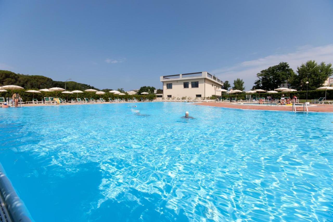 Le Residenze Di Santa Costanza - Mirto/Corbezzolo Lejlighedshotel San Vincenzo Eksteriør billede