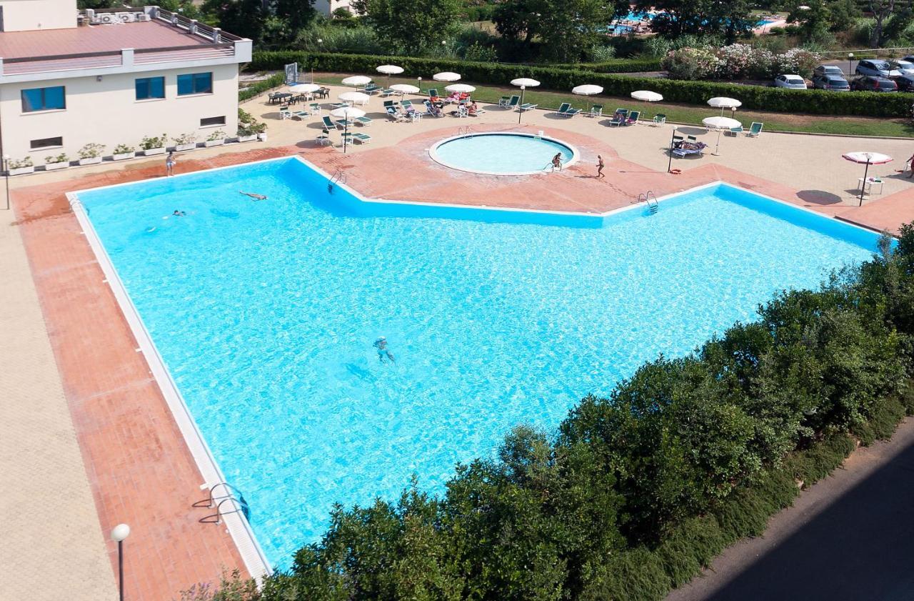 Le Residenze Di Santa Costanza - Mirto/Corbezzolo Lejlighedshotel San Vincenzo Eksteriør billede